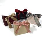 Wholesale Modern Luxury Black Die Cut Paper Bags For Clothing Perfume Jewelry