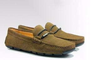 Wholesale Handmade Mens Suede Walking Shoes Non Slip Genuine Leather Moccasin Gommino Shoes from china suppliers