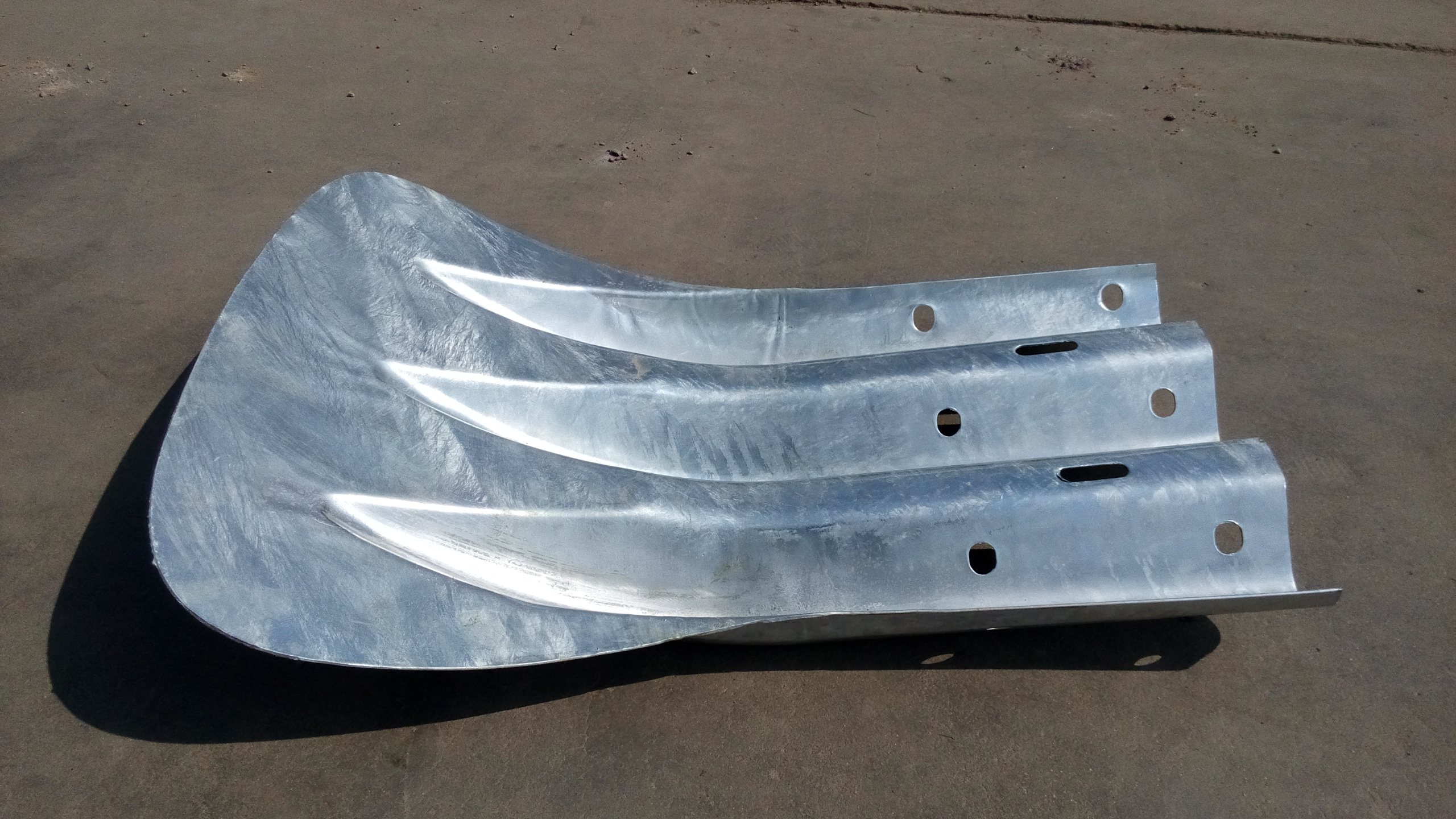 Highway Guardrail AASHTO M-180 Z Shape Posts with Durable Stainless Steel Material