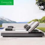 Water-resistant Cushion Teak Sunbathing Lounge Chair for Outdoor on Garden