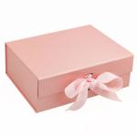 Custom Luxury Paper Packaging Box Magnet Foldable Magnetic Gift Box Middle