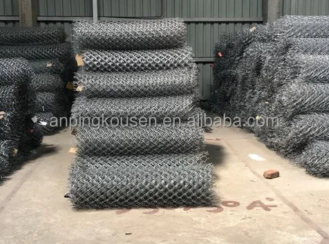Galvanized PVC Coated Low Carbon Steel Wire Chain Link Fence for Farming in 50ft Roll