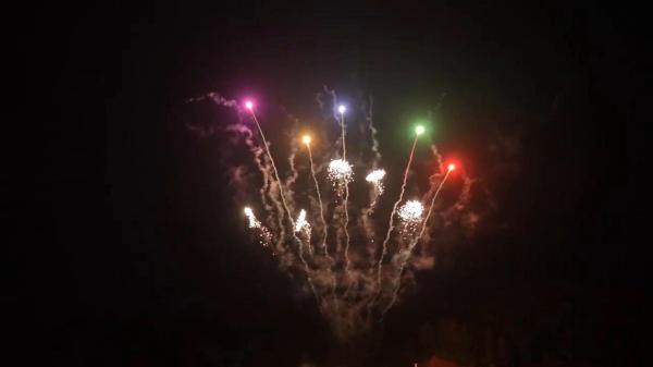 Liuyang Pyrotechnic Chinese Custom Outdoor Fireworks 500G 240 Shots Cake