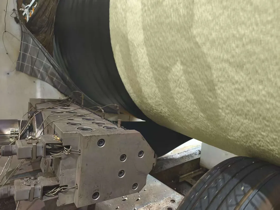 Steel Pipe Polyurethane Spray Foam Coating Insulated Steel Pipe Production Line