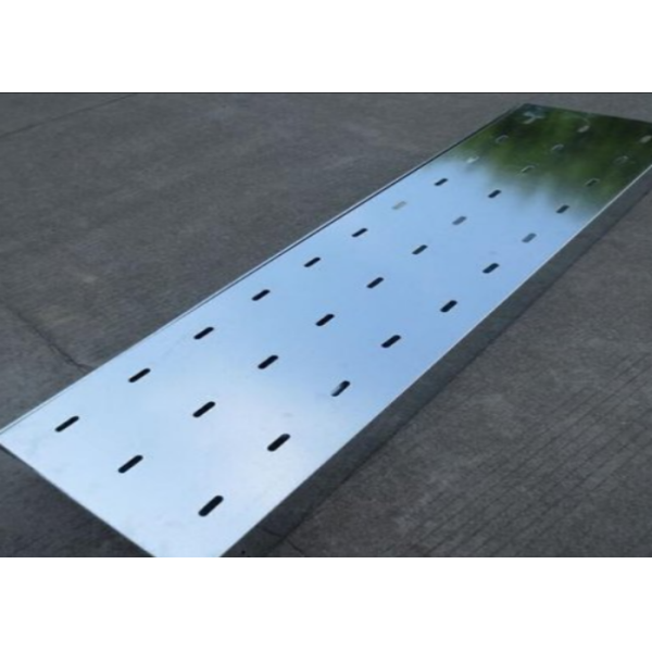 Electrical 600mm Perforated Metal Cable Tray / Cable Channel