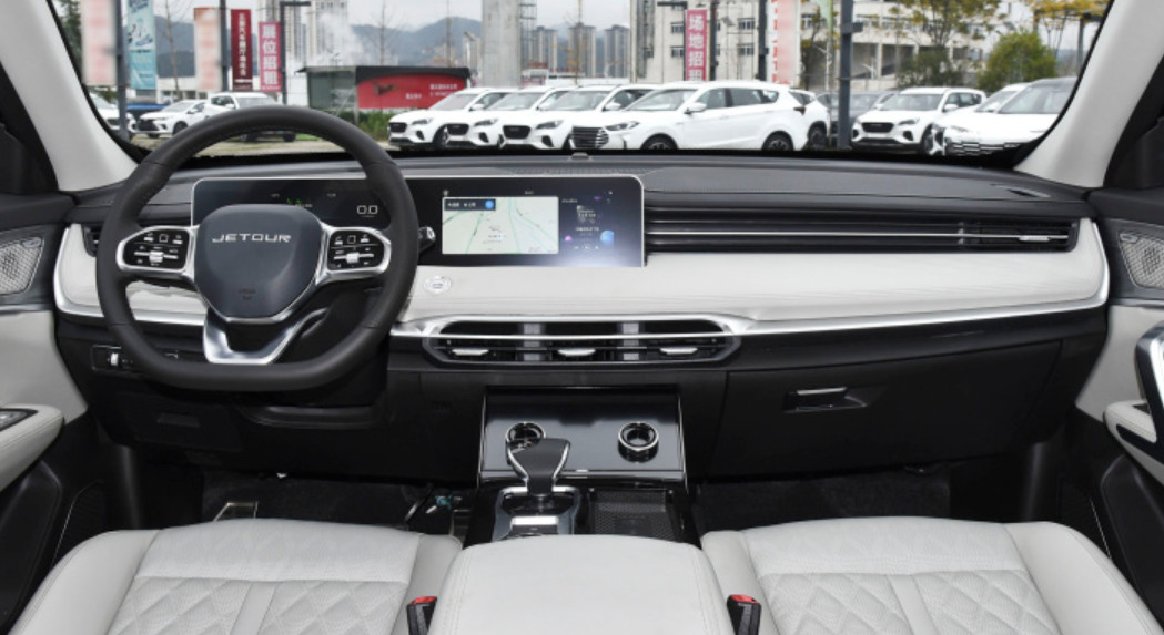 2023 Jetour X70 Zhuge 2.0T DCT Wuhou 5 seats Gasoline 5 Door 5 seats SUV