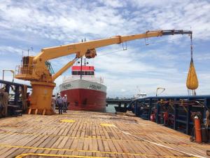 Wholesale Marine Hydraulic Telescopic Boom Slewing Deck Crane Offshore Crane Q235B from china suppliers