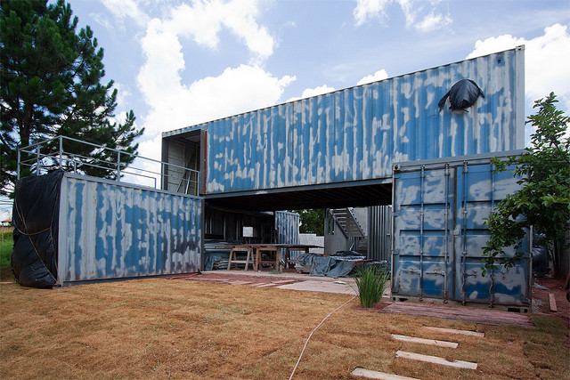 Modular Prefabricated Shipping Container Houses With Ladder Roof 20 Feet Folding Expandable