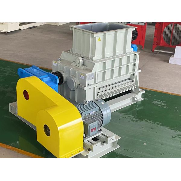 Clay Blocks Factory Raw Materials Crushing Roller Machine Roll Crusher