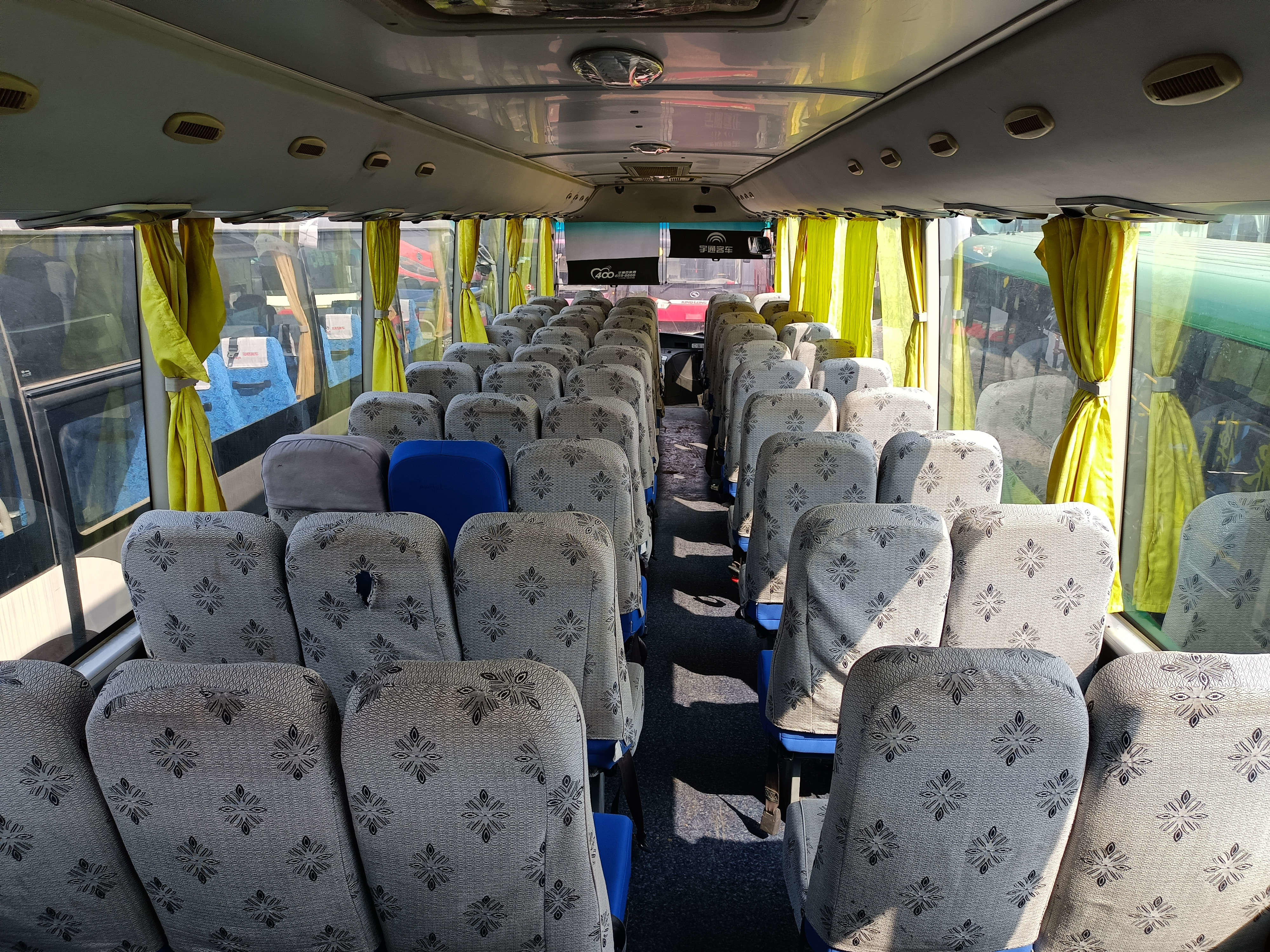 Second Hand Bus 2018 Year Yutong Bus ZK6122 Double Door 56 Seats Spring Leaf LHD
