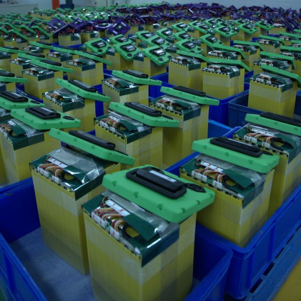 LFP 2.4KWH 48V Electric Motorcycle Battery IP67 50Ah Swappable Battery For Swapping Cabinet