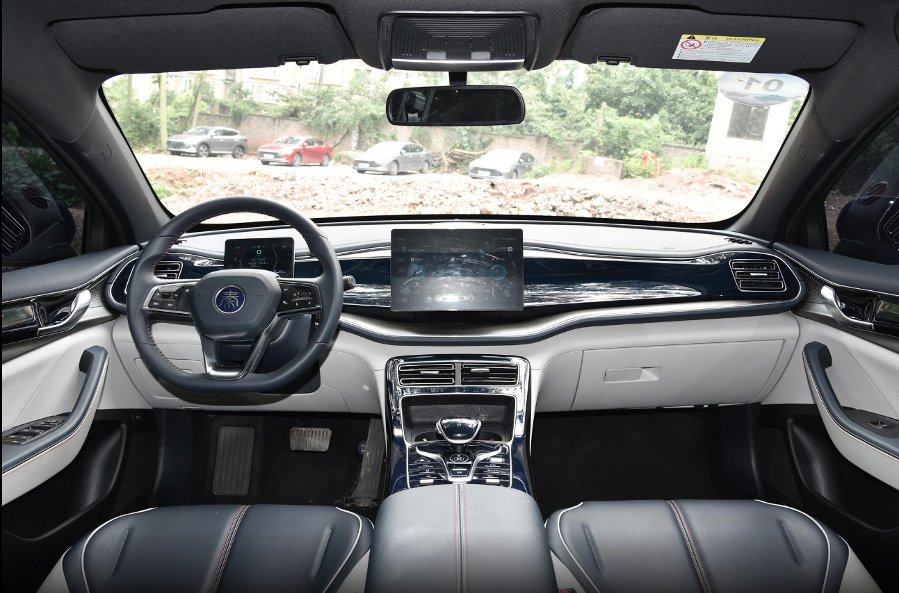 Qin PLUS DM-I 55KM 1.5L 110hp L4 Plug-In Hybrid Car Slow Charge 2.52 Hours