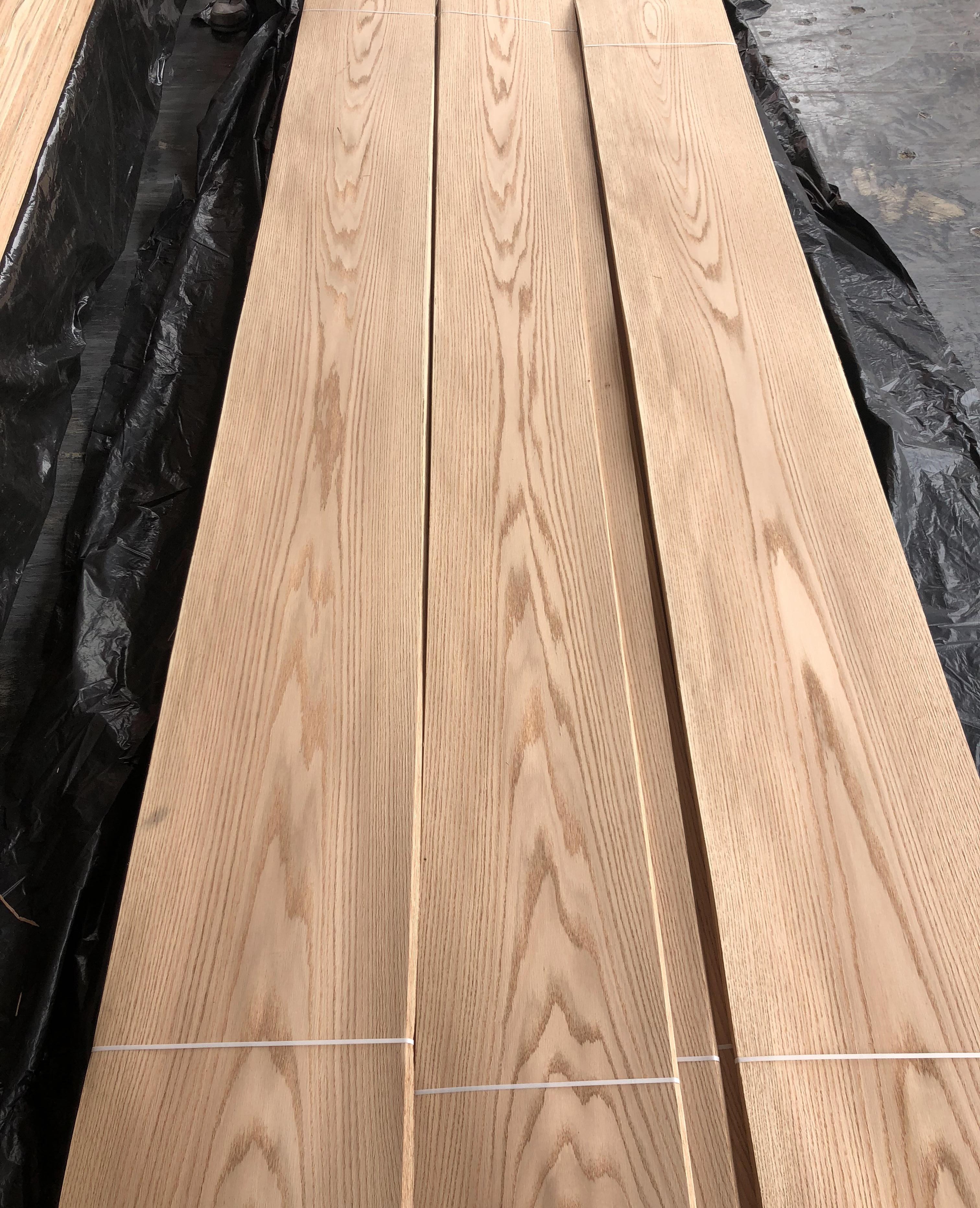 Factory Natural Red Oak Wood Veneer Mountain/Straight Grain 0.45mm Veneer Wood Red Oak Sheets