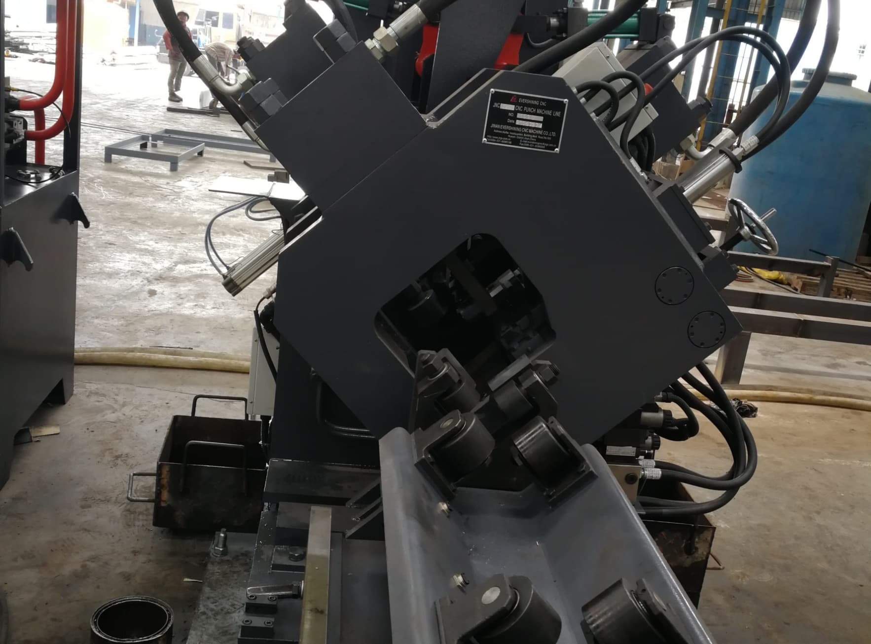 Fully Automated CNC Punching Marking And Shearing Line For Angles Production
