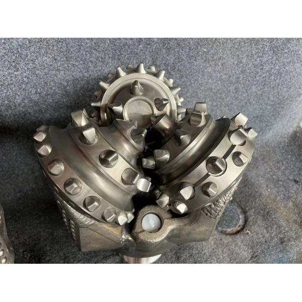 Titanium Nitride Coated HDD Drill Bit Casting Carbon Steel For Oil Field