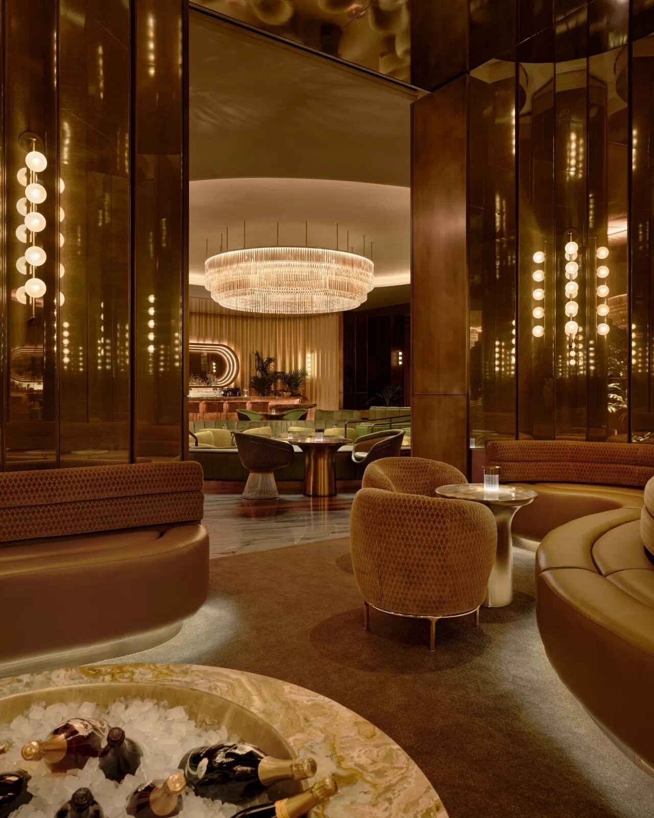 Bespoke One-Stop Shop Luxury Furniture For Large Shops High End Villas Hotels