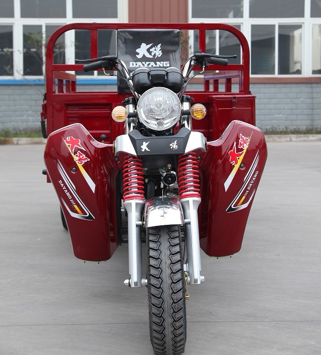 800 KGS DAYANG Gasoline Tricycle with Lifan 200cc Engine and Rear Axle Semi Floating