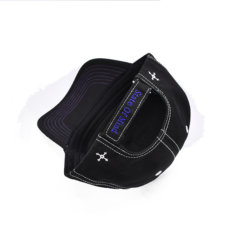 Custom Embroidered Baseball Caps 58-68cm 22.83 - 26.77 Inches Metal Eyelets