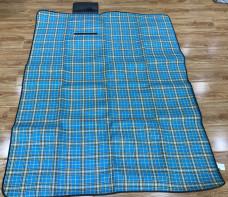 China PEVA Lightweight Waterproof Picnic Blanket Pearl Cotton Acrylic Outdoor Sporting Equipment on sale