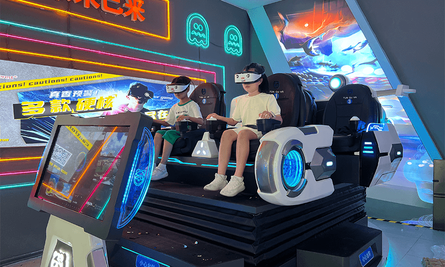 5-person VR spaceship