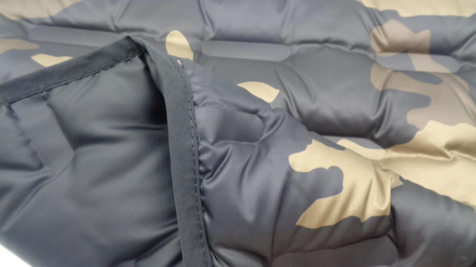 Camouflage Printed Thick Down Jacket Fabric 150 Cm 200G 100% Polyester