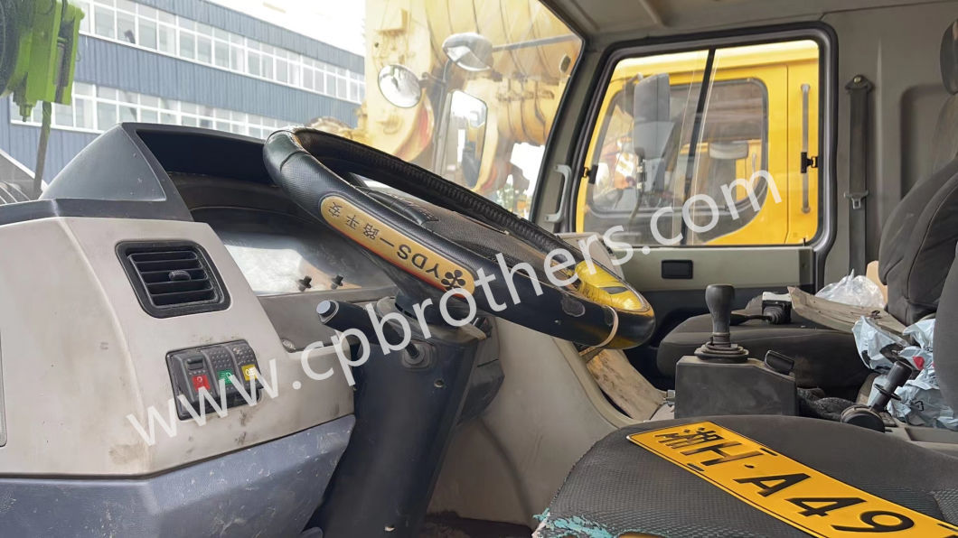 2010 Zoomlion 220ton Folding mobile Used Truck Crane