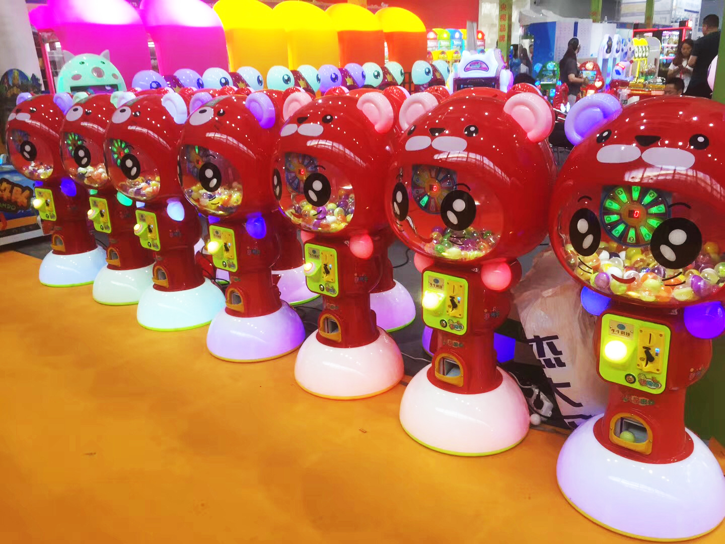 Factory price for kids capsule toy prize game machine for wholesale in oversea market