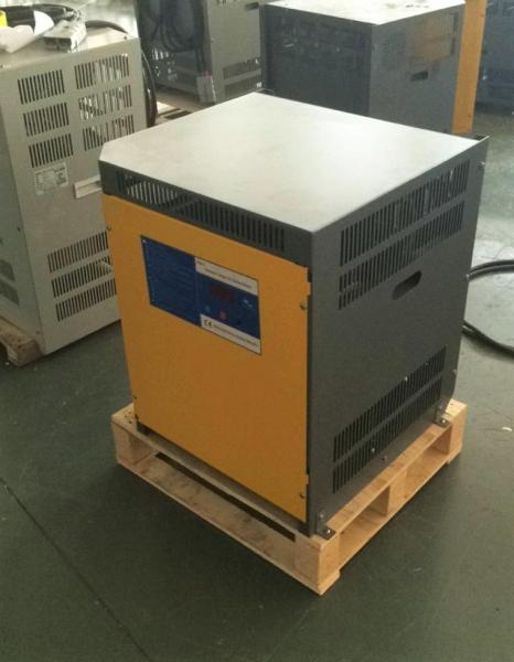 Automatic charger for forklift battery/traction battery, SCR 48V 65A 3-phase,