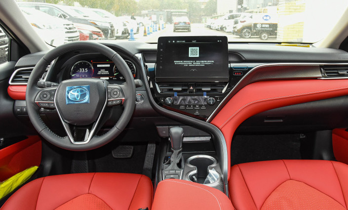 Toyota Camry 2022 2.5S Knight Edition medium car 2.5L 209 hp L4 Automatic manual transmission (AT)