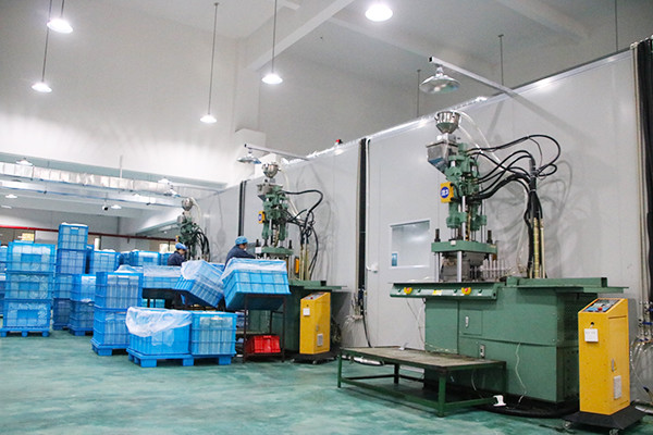 PE Material Empty Plastic Tubes Volume 3-10 ML Silkscreen Printing Optional