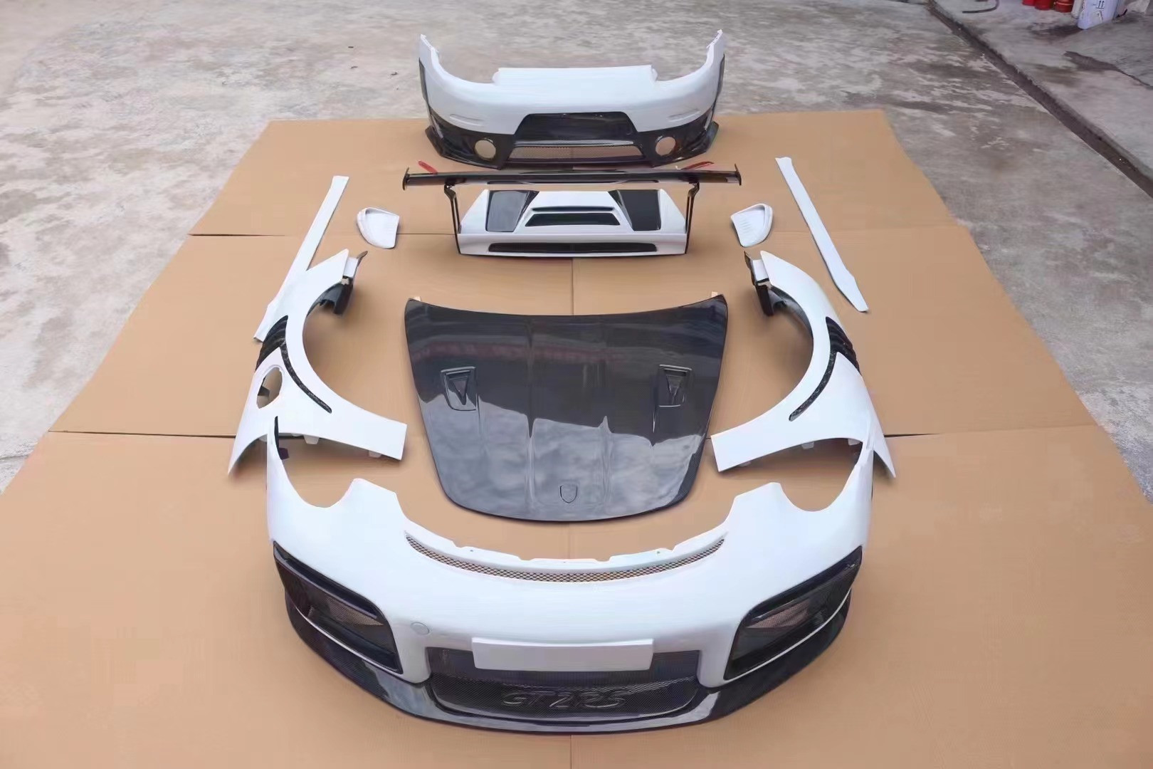Auto Parts for Porsche 911 991.1 Upgraded GT2RS Body Kit 991.1 Upgraded GT2RS Front and Rear Bumper Spoiler Body Kit