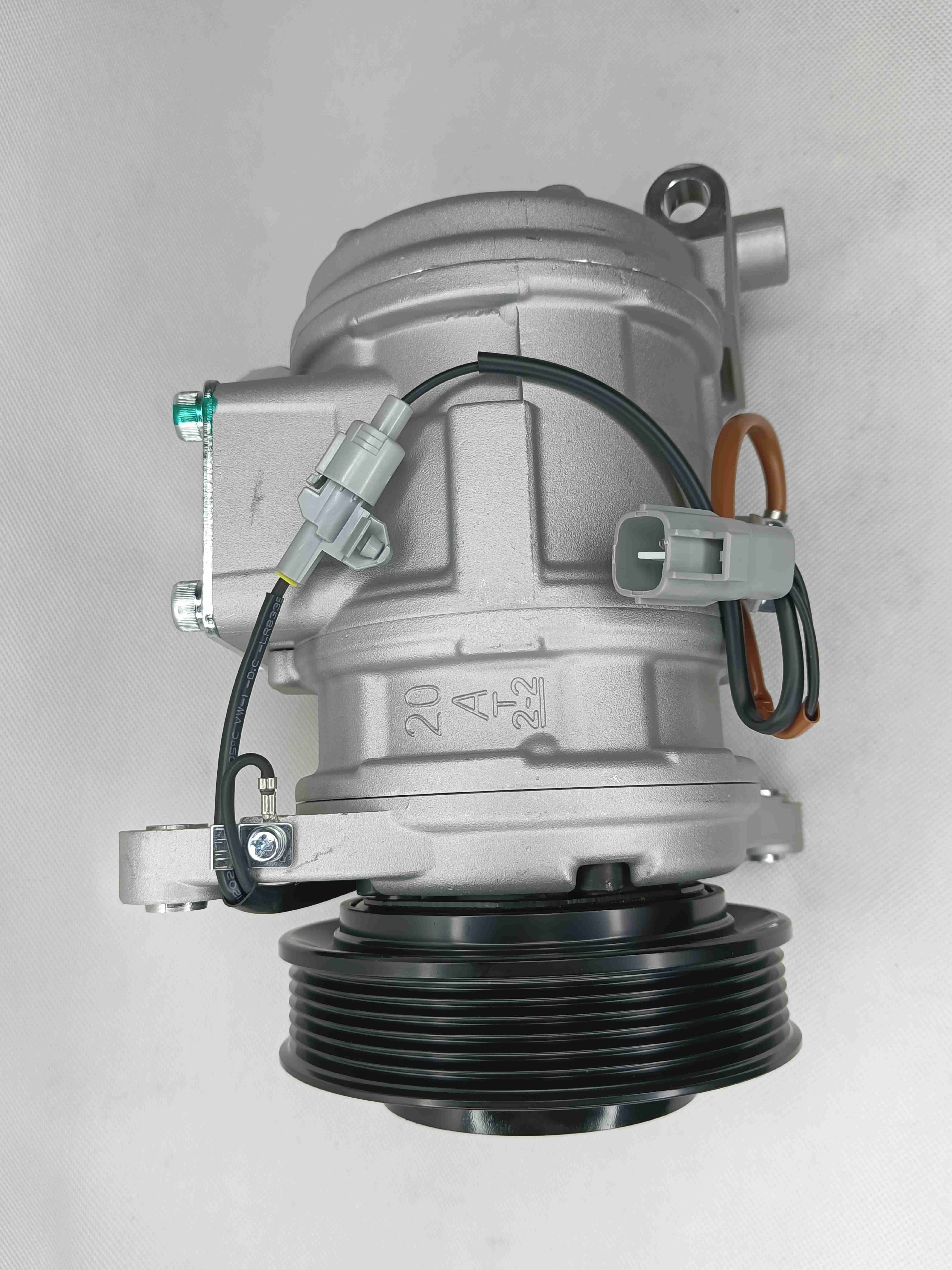 Auto AC Conditioning Compressor For Toyota Crown 8832030651 8832014600
