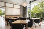 Solid Wood Banquette Booth Style Dining Set ，Restaurant Table And Chairs Sets