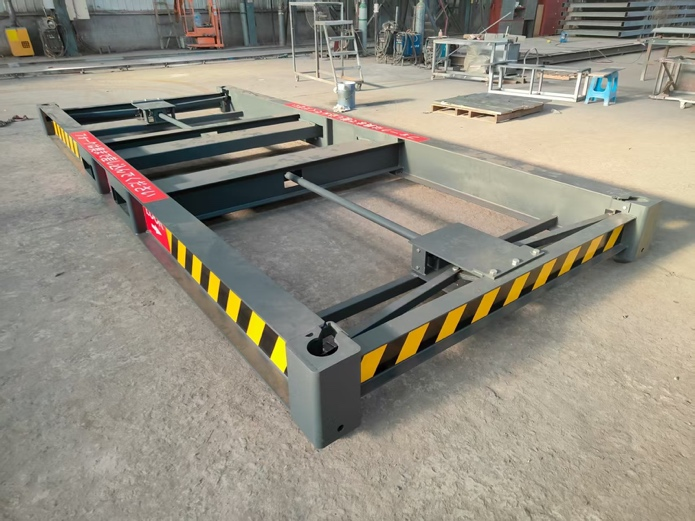 Design Machine 20Ft Standard Telescopic Container Spreader Size Customized Container Spreader Crane