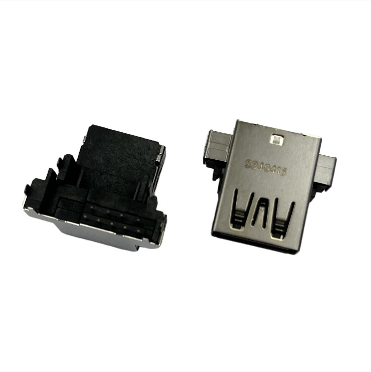 Gold Plated Through Hole DIP USB Connector 9 Contacts Solder Termination 1.8A PA9T UL 94 V-0