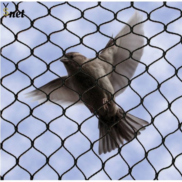 Heavy Duty No Knot Bird Netting Flame Resistant Knot Less Netting Black