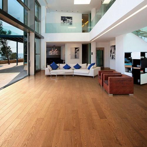 Wear Resistant Wood Protection Coating Nano Resin Floor Paint On The Constructio