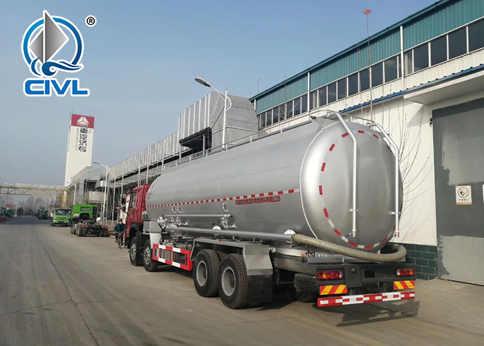 SINOTRUK HOWO Fuel Tanker Truck 8x4 380HP, EUROII / EURO III Heavy Dury Oil tanker