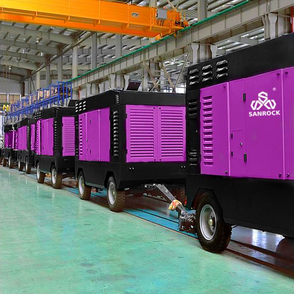 Mini Rotary Screw Air Compressor High Performance Mobile Air Compressor Screw Type