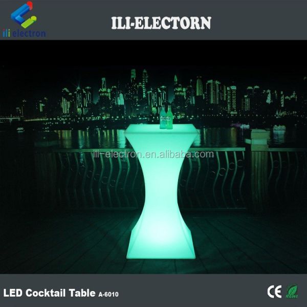 Hot Sales Modern Party Events and Bar Used Remote Color Changing Decorative LED Square Cocktail Table