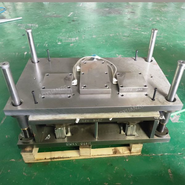 Rectangle Electric Junction Box Pneumatic Punching Machine High Speed