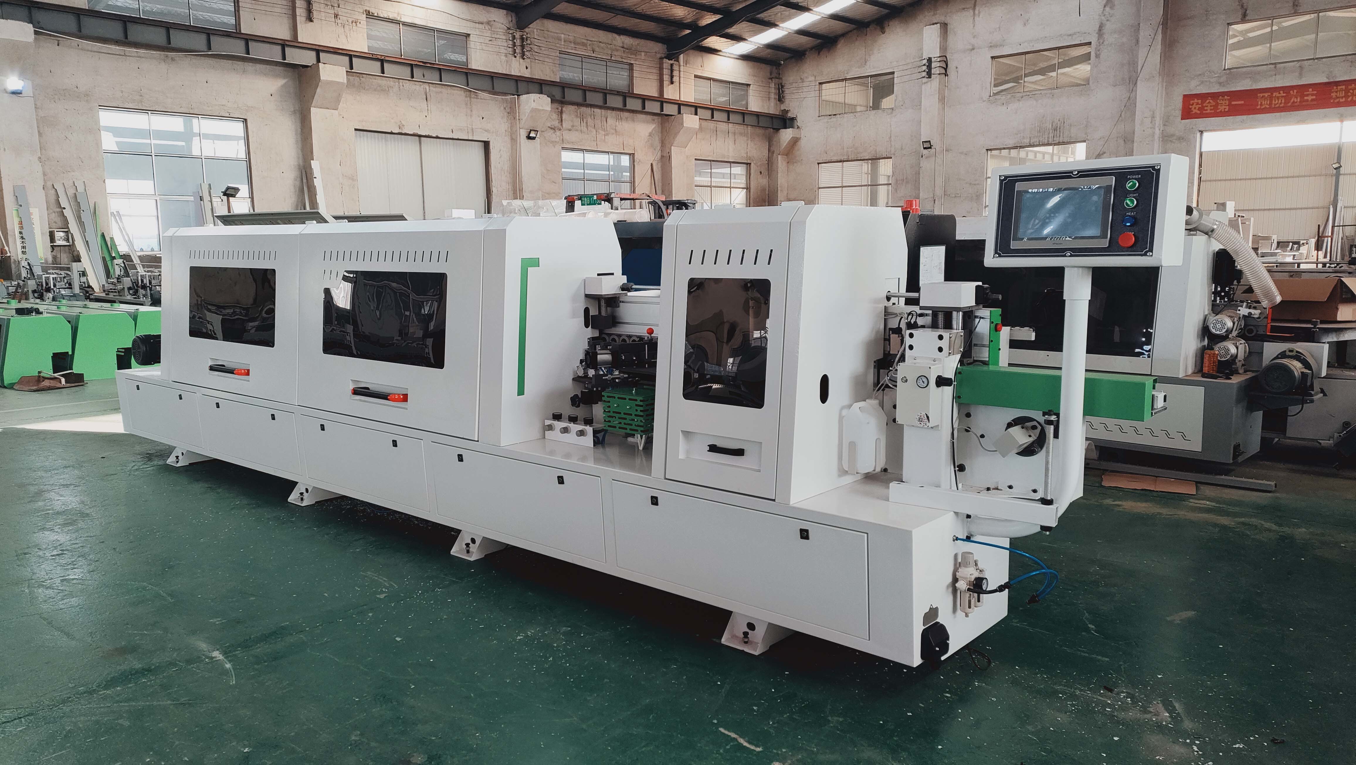 KDT structure Wood Edge Banding Machine with Pre-milling function KC4108