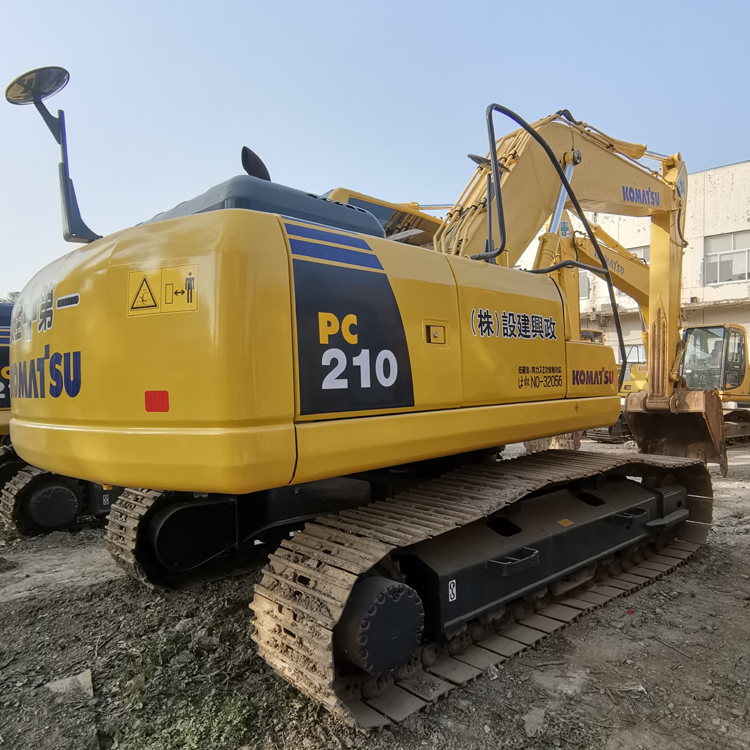 Affordable Komatsu PC210 Excavator in Perfect for Your Construction Projects