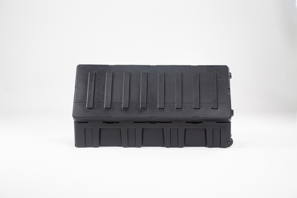 V7 Interlocking Car Roof Top Cargo Box Rugged 122L Capacity