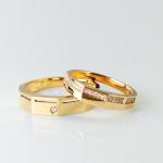 Hollow Carved Diamond AU750 9.8g Couple Rings Gold 18k