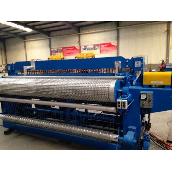 2m width full Automatic Welded Wire Roll Mesh Welding Machine Manufacture