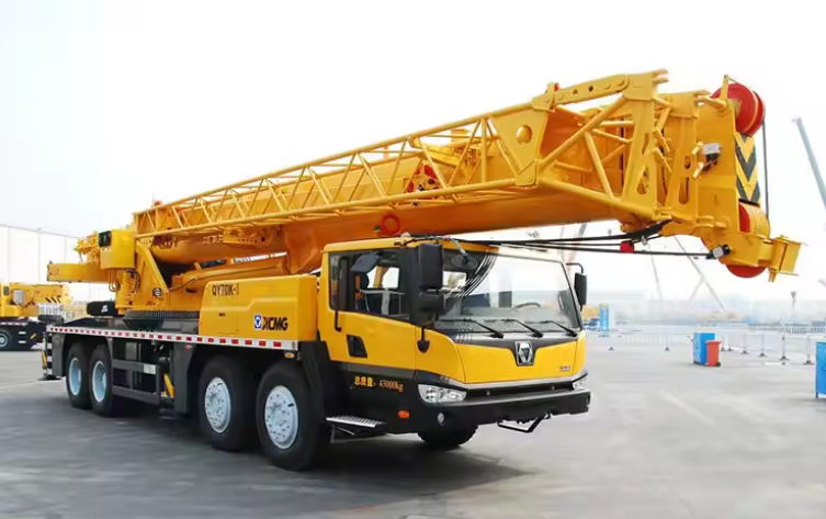 Good Condition Hydraulic Used All Terrain Cranes XCMG QY70K-I 70 Ton