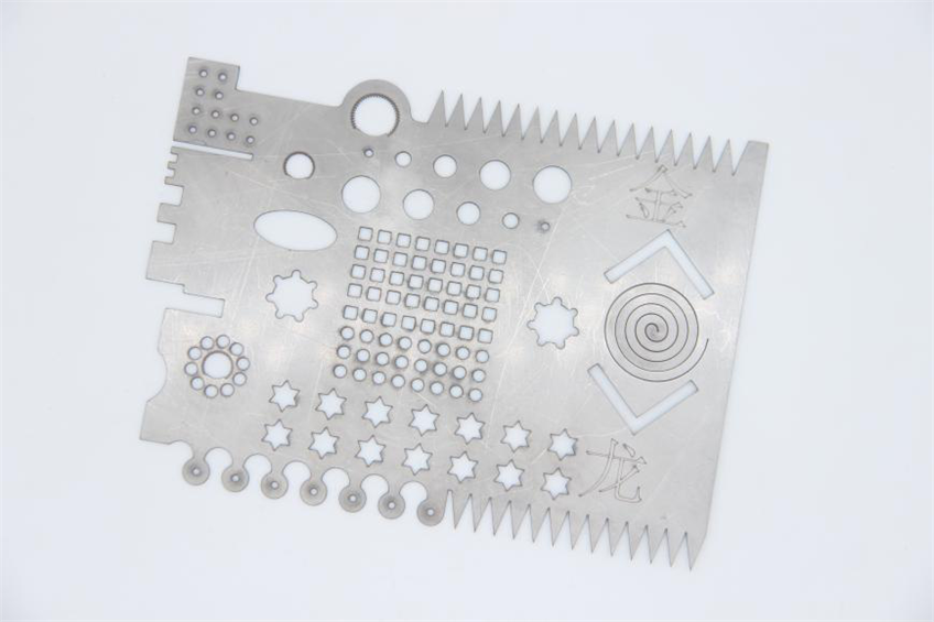 1.5 kw fiber laser cutting machine