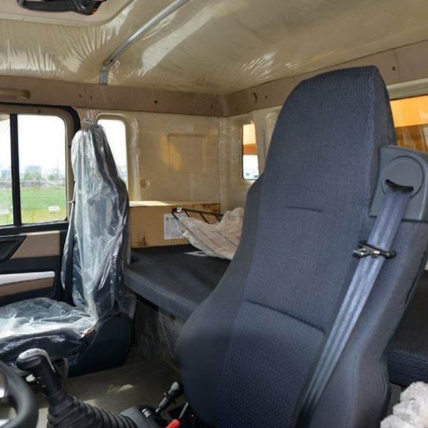 Howo 30ton 440hp 8x4 12 Wheeler Used Dump Truck with Gross Vehicle Weight 20-25T