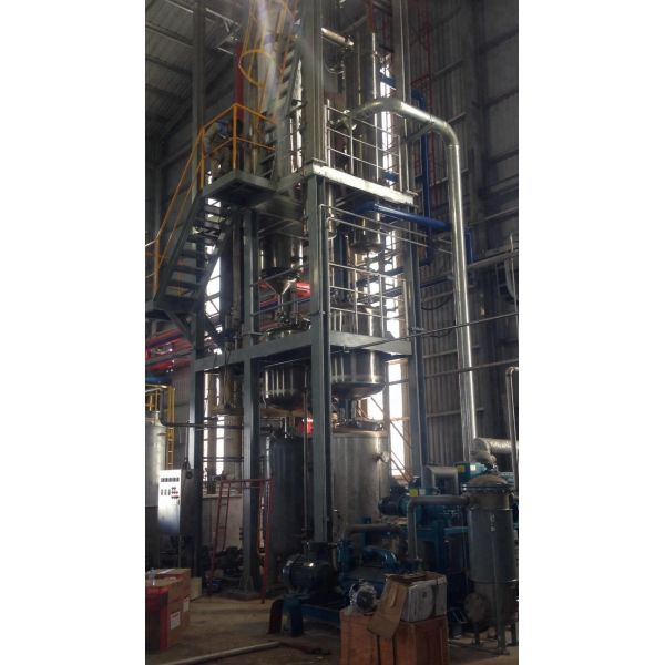 Thin Film Rotary Agitator Scraper Type Evaporator 1-10m2 Atfd Evaporator For Oil